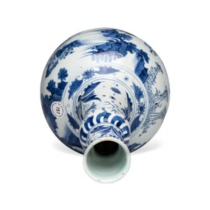 A Chinese blue and white 'Zhu Lin Qi Xian 竹林七賢' bottle vase — 照片 5