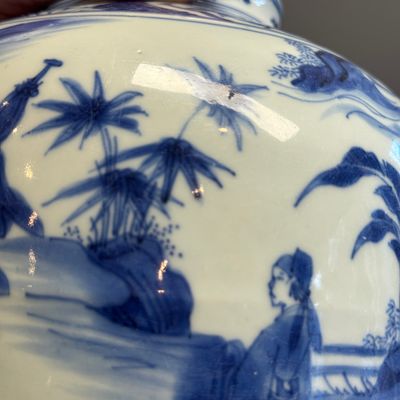 A Chinese blue and white baluster vase with narrative design — 照片 14
