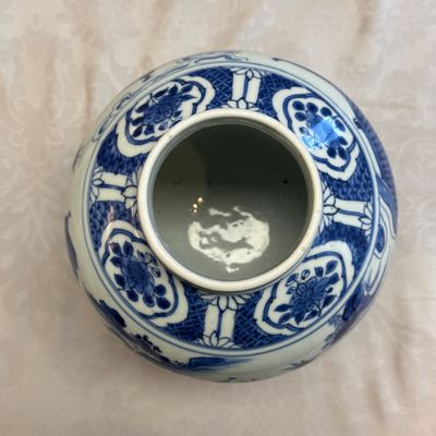 A Chinese blue and white baluster vase with narrative design — 照片 15