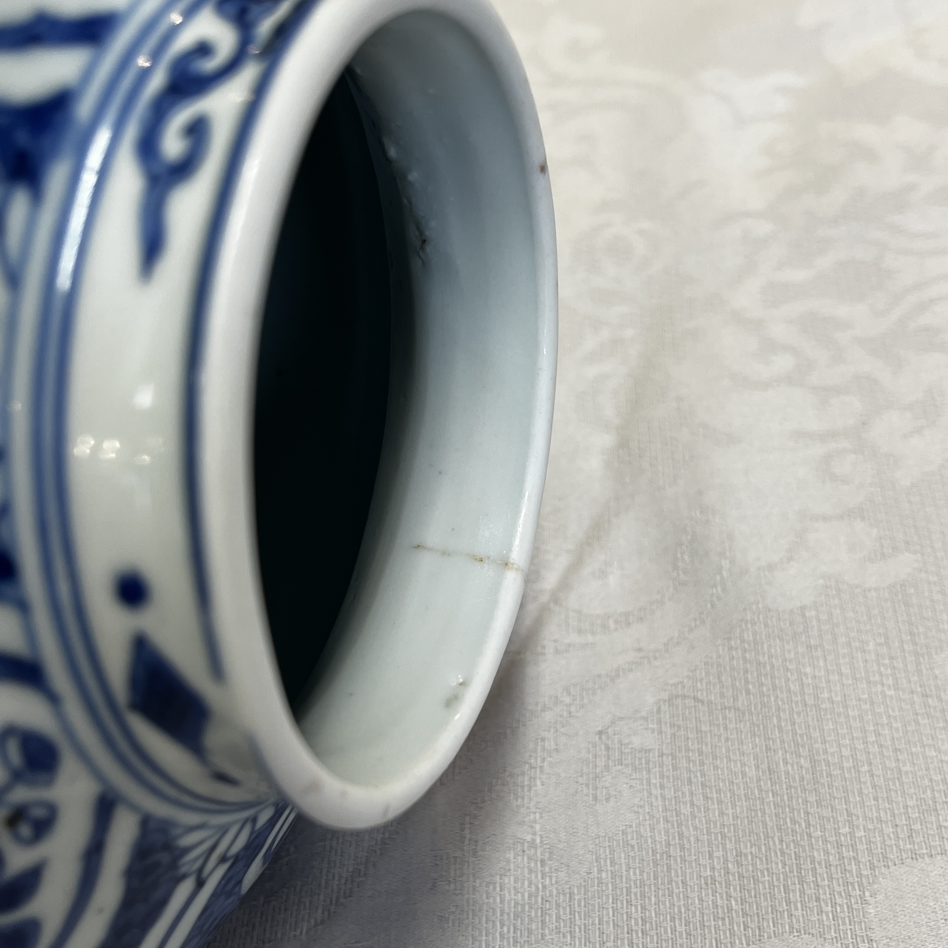 A Chinese blue and white baluster vase with narrative design — 照片 27