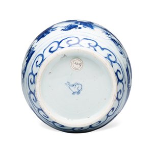 A Chinese blue and white baluster vase with narrative design — 照片 7