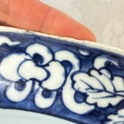 A Chinese blue and white dish with floral design — photo 10
