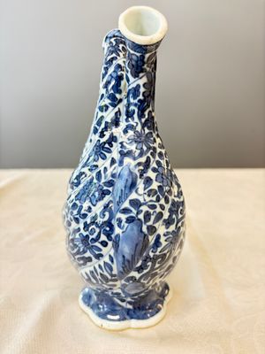 A Chinese blue and white double-spouted swirling-lobed cruet — 照片 6