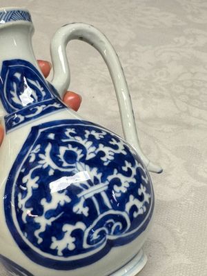A Chinese blue and white ewer and cover for the Persian market — photo 11