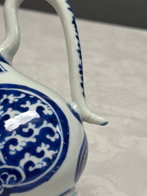 A Chinese blue and white ewer and cover for the Persian market — photo 13