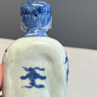 A Chinese blue and white figure of Li Tieguai — foto 18