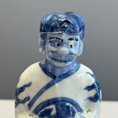 A Chinese blue and white figure of Li Tieguai — foto 10