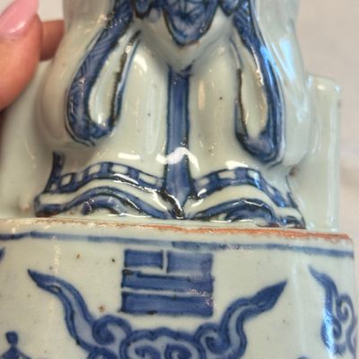 A Chinese blue and white figure of a Daoist deity — photo 13