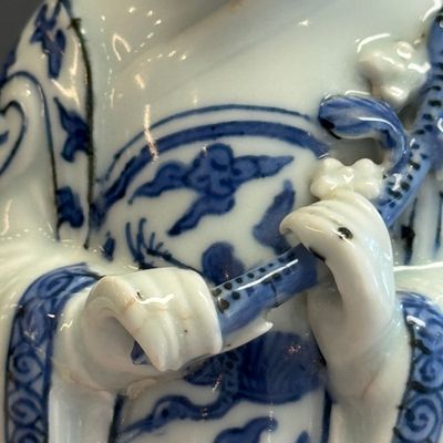 A Chinese blue and white figure of the immortal He Xiangu — photo 12