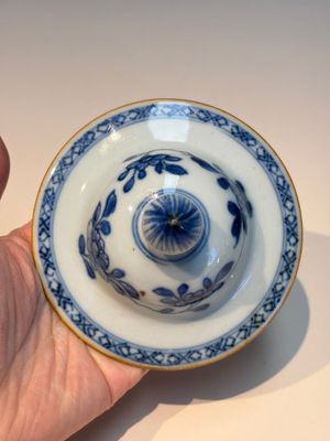 A Chinese blue and white five-piece garniture with birds among flowering branches — photo 14