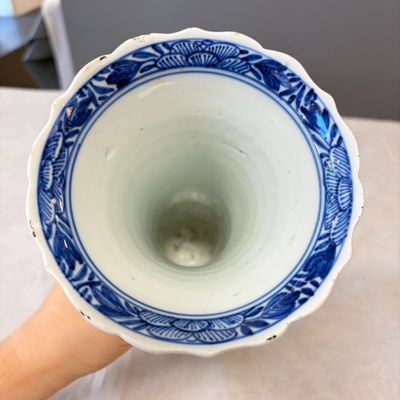 A Chinese blue and white five-piece garniture with floral design — 照片 6