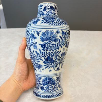 A Chinese blue and white five-piece garniture with floral design — 照片 36