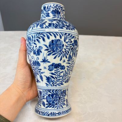 A Chinese blue and white five-piece garniture with floral design — 照片 37