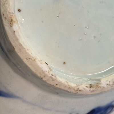 A Chinese blue and white garlic-mouth bottle vase — photo 19