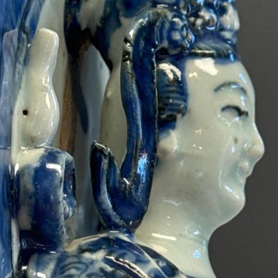 A Chinese blue and white group of Guanyin and attendants — photo 16