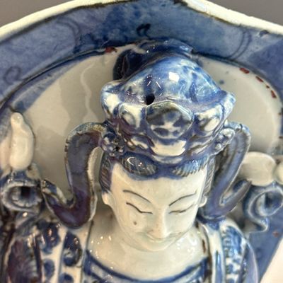 A Chinese blue and white group of Guanyin and attendants — photo 22