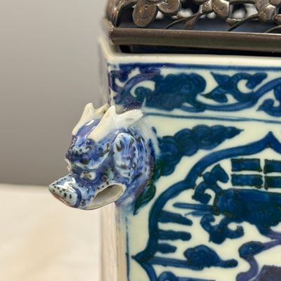 A Chinese blue and white hexagonal censer — foto 11