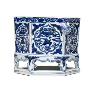 A Chinese blue and white hexagonal censer — foto 5