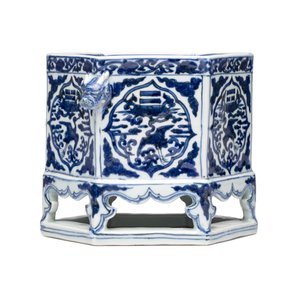 A Chinese blue and white hexagonal censer — foto 6