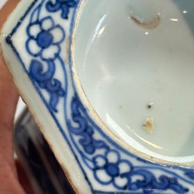 A Chinese blue and white hexagonal salt after a European silver model — photo 9