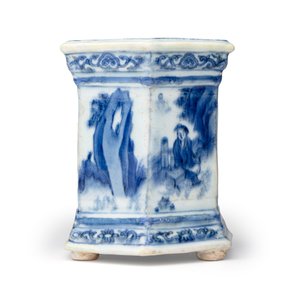 A Chinese blue and white hexagonal salt with figural design — 照片 7