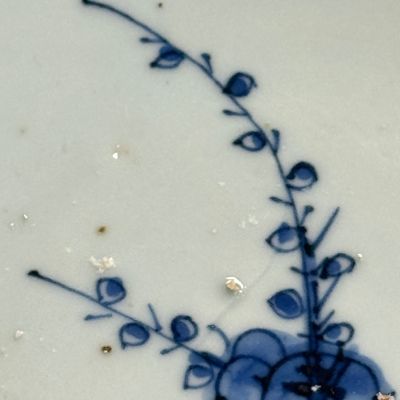 A Chinese blue and white ko-sometsuke 'Poem' plate — photo 9
