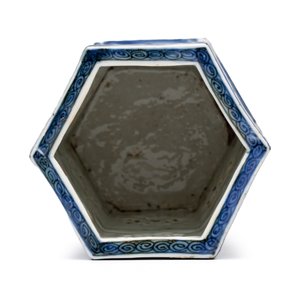 A Chinese blue and white openwork 'Linglong' incense stick holder — photo 7