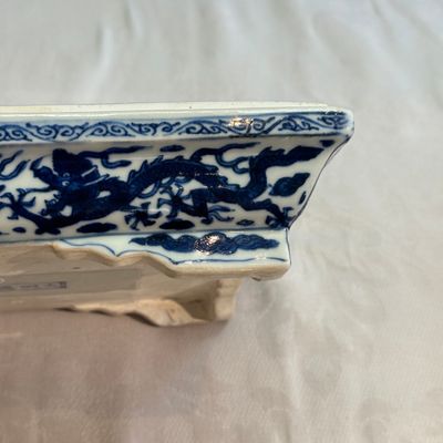 A Chinese blue and white openwork rectangular box and cover — photo 37