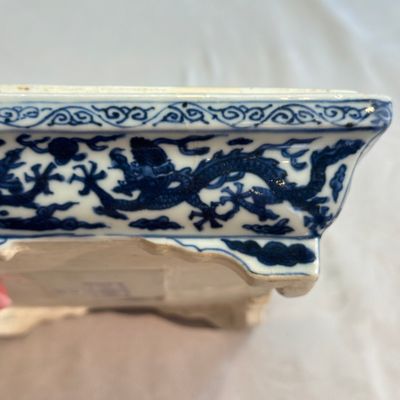 A Chinese blue and white openwork rectangular box and cover — photo 38