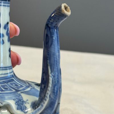 A Chinese blue and white pomegranate-shaped ewer — photo 4