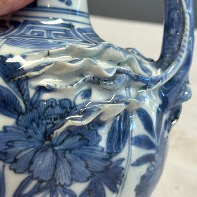 A Chinese blue and white pomegranate-shaped ewer — photo 6
