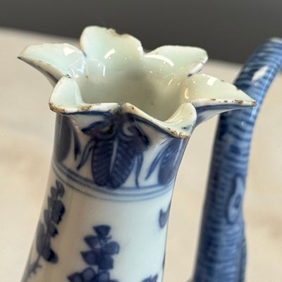 A Chinese blue and white pomegranate-shaped ewer — 照片 10