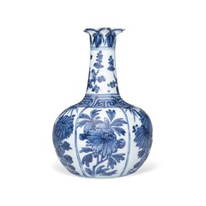 A Chinese blue and white pomegranate-shaped ewer — 照片 3