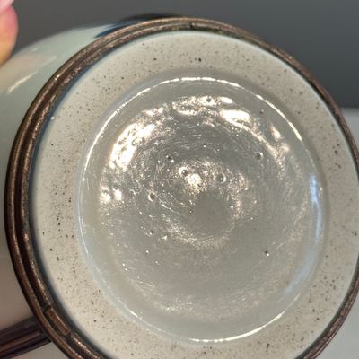 A Chinese blue and white porcelain jar, later adapted as a Vietnamese water pipe — foto 14