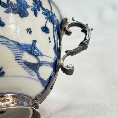 A Chinese blue and white silver-mounted 'Monkeys and Deer' bowl — foto 5