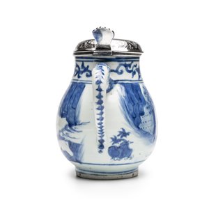 A Chinese blue and white silver-mounted 'Scholars' tankard — photo 3