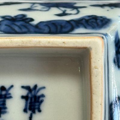 A Chinese blue and white square bowl with figural design — foto 15