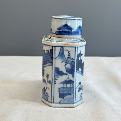 A Chinese blue and white tea caddy and cover — foto 2