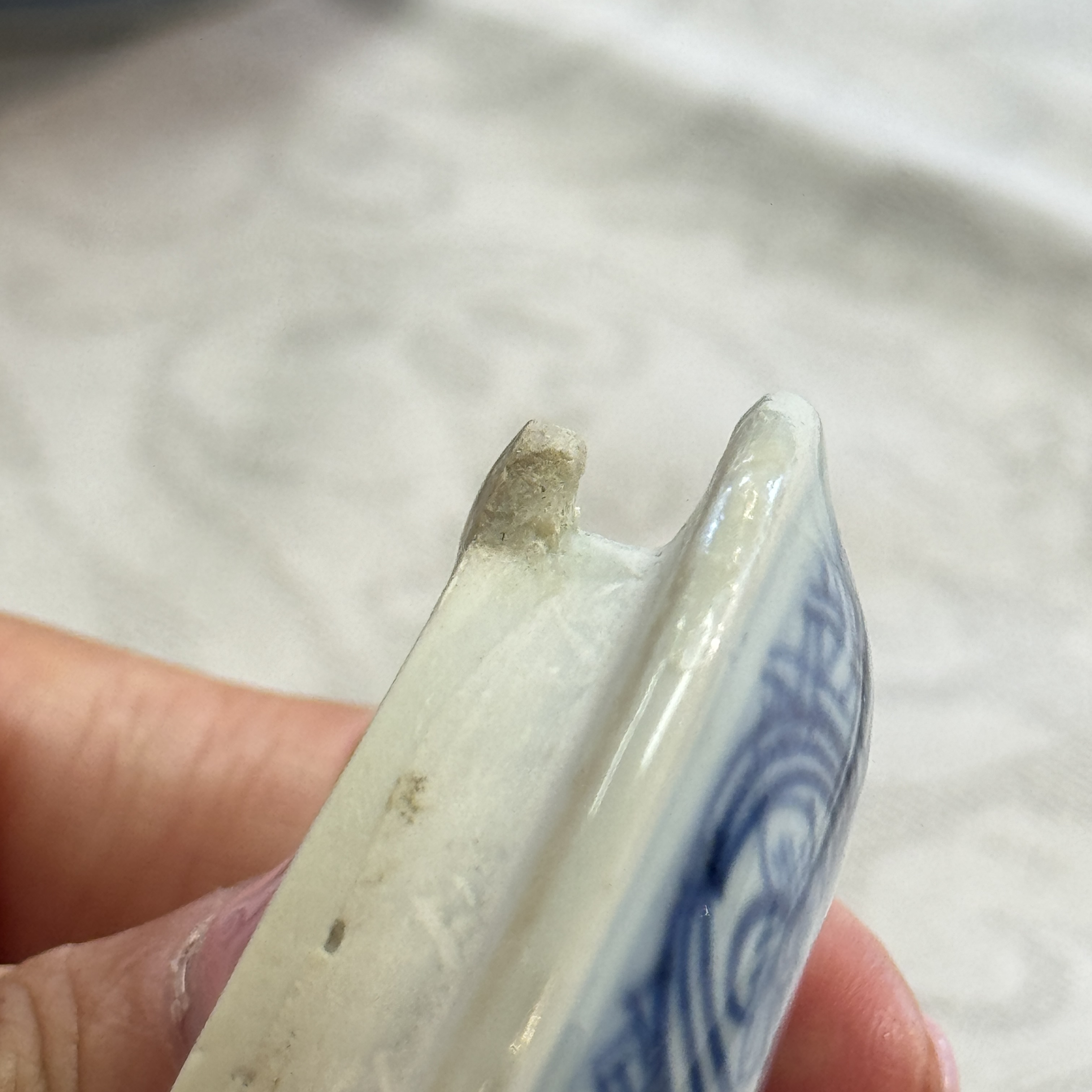 A Chinese blue and white wine pot and cover — photo 36
