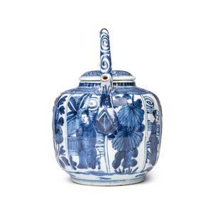 A Chinese blue and white wine pot and cover — photo 2