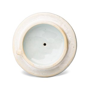 A Chinese blue and white wine pot and cover — photo 7