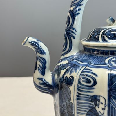 A Chinese blue and white wine pot and cover — 照片 2