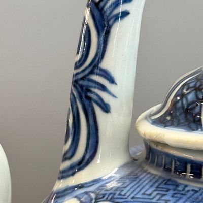 A Chinese blue and white wine pot and cover — 照片 3