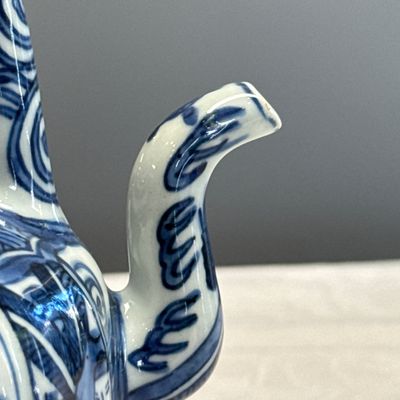 A Chinese blue and white wine pot and cover — 照片 11