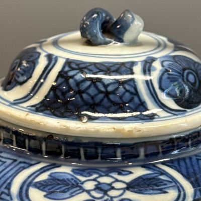 A Chinese blue and white wine pot and cover — 照片 14