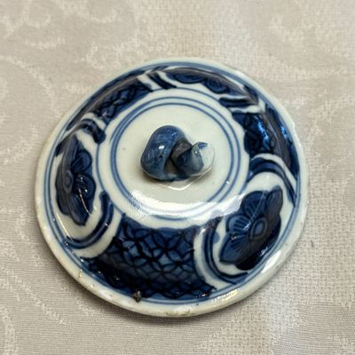 A Chinese blue and white wine pot and cover — 照片 24