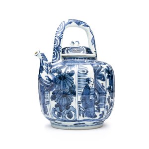 A Chinese blue and white wine pot and cover — 照片 1