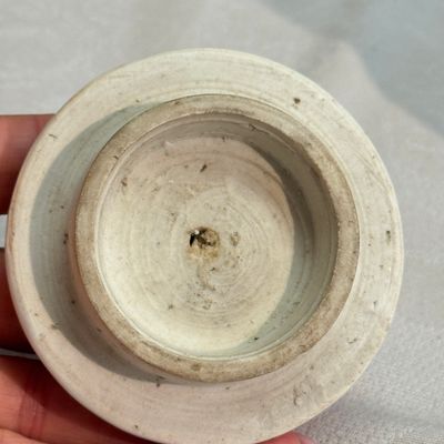 A Chinese blue and white wine pot and cover — photo 27