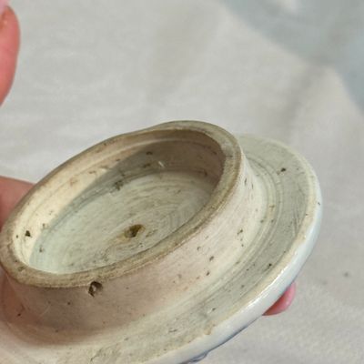 A Chinese blue and white wine pot and cover — photo 29
