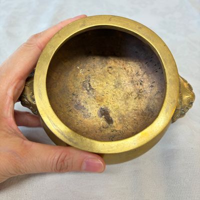 A Chinese bronze censer with lion handles — foto 6